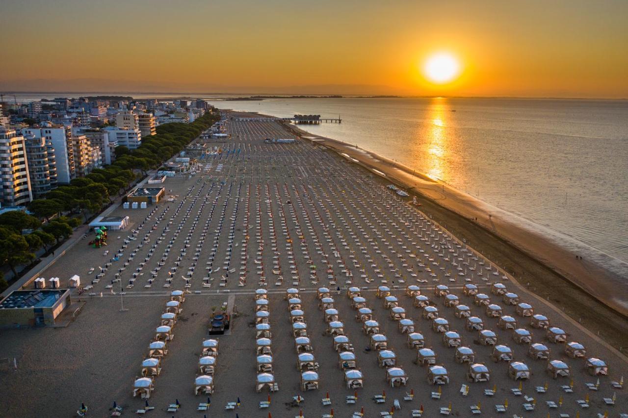 Summer Villas Lignano Sabbiadoro Exteriör bild