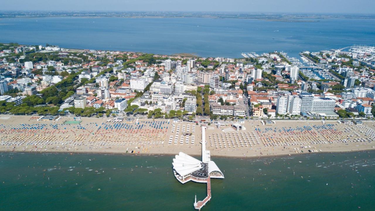 Summer Villas Lignano Sabbiadoro Exteriör bild
